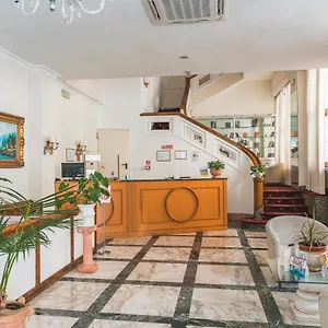 Gh San Giusto 3*, Rom Italien